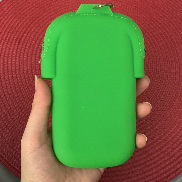 Green Silicon Rubber Sunglasses Case / Cigarette Case - Picture 5 of 10